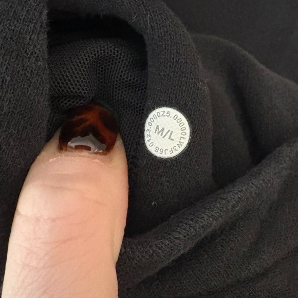 M/L Black Lululemon oversized funnel neck scuba - Picture 2 of 4